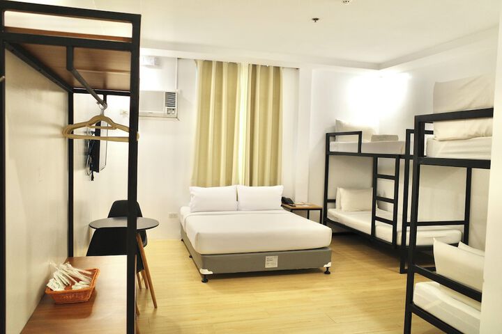 Room 14 of 23