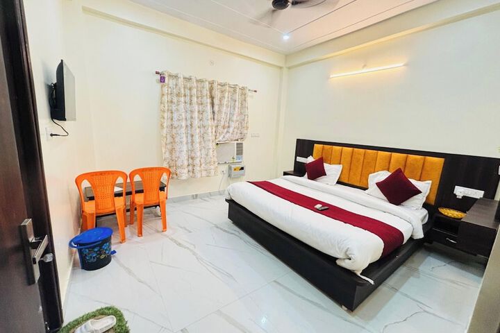 Hotel Aryanandan - Near Ram Mandir