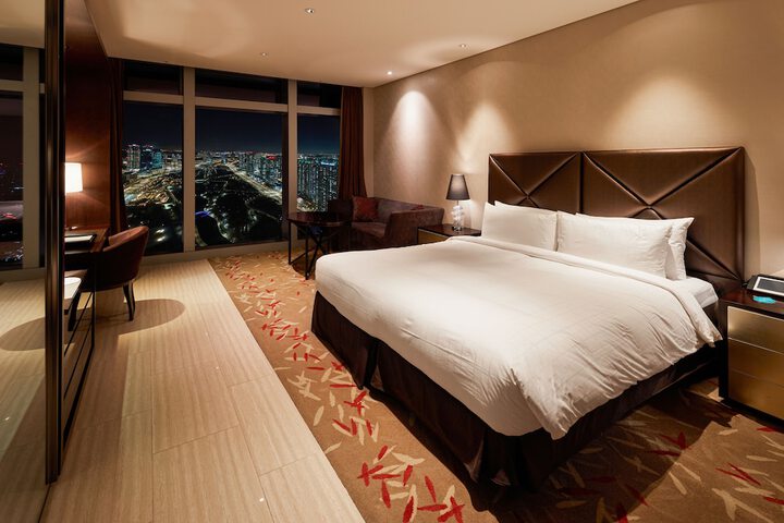 Room 7 of 71