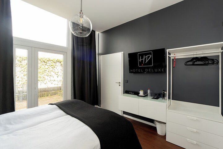 Room 3 of 23