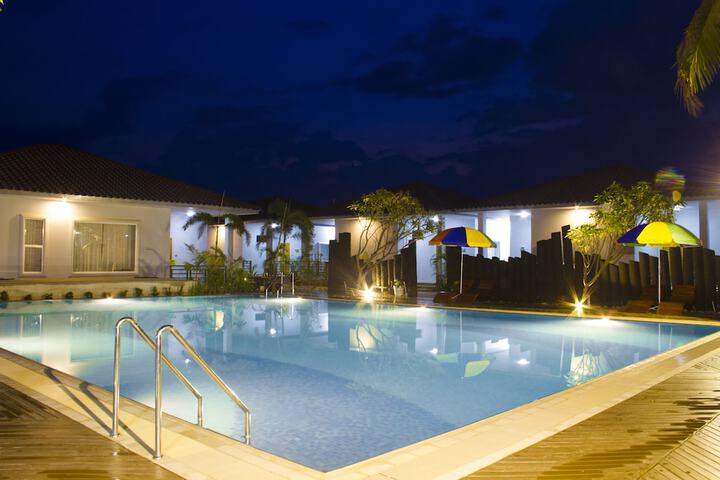 Pool 39 of 79