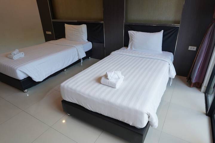 Room 26 of 140