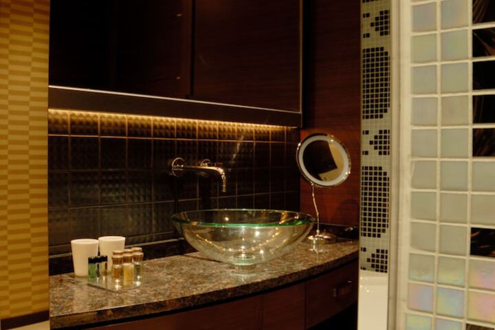Clean Restrooms