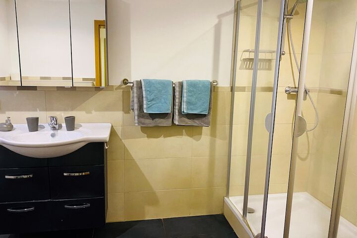 Room 60 of 79