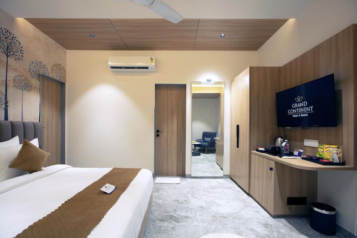 Room 8 of 47