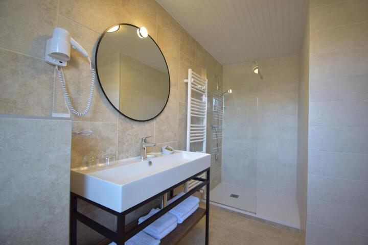General 9 of 23