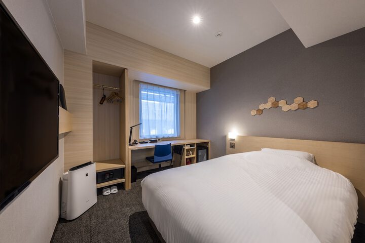 Room 6 of 29