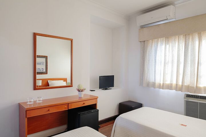Room 7 of 45