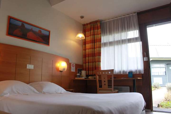 Room 14 of 73