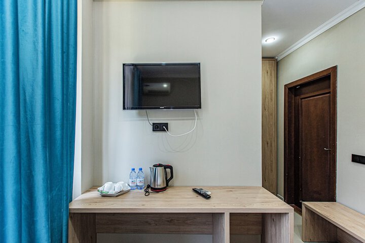 Room 27 of 41