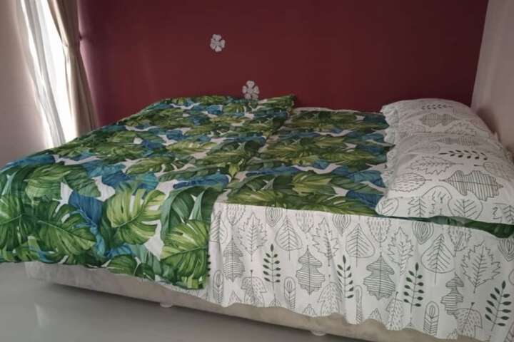 Room 6 of 13