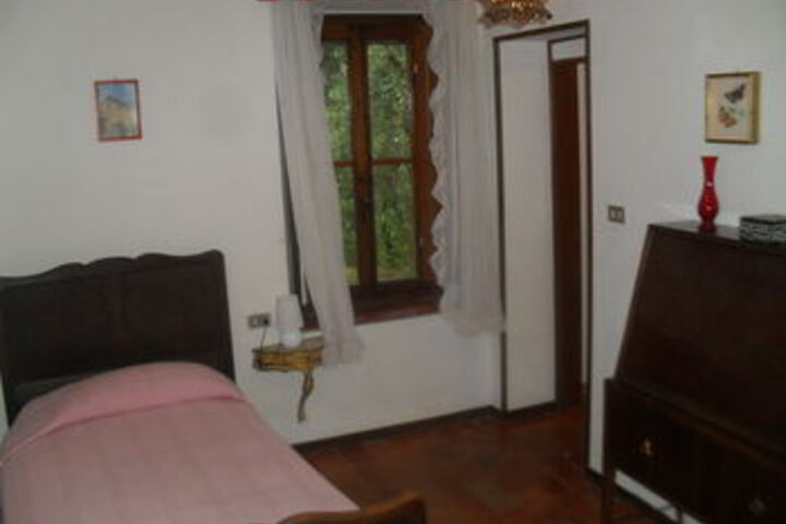Room 27 of 45