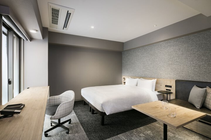 Room 13 of 81