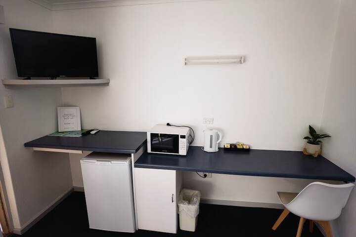 Room 13 of 26