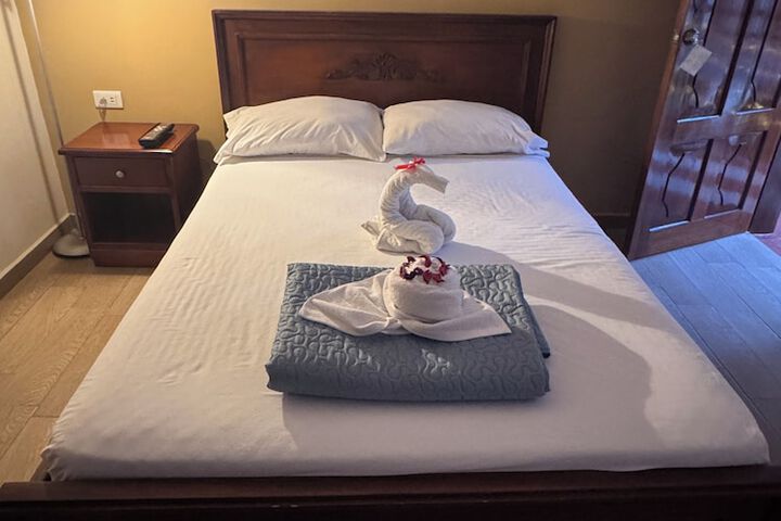 Room 27 of 46