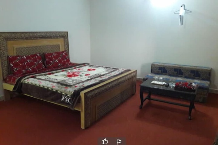 Room 3 of 17