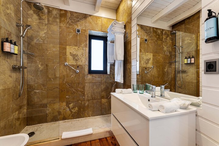 Bathroom Interior Photo