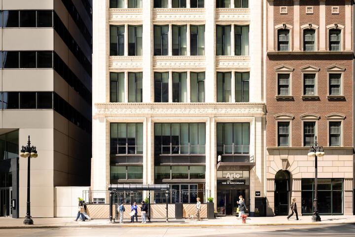 Photo of Arlo Chicago