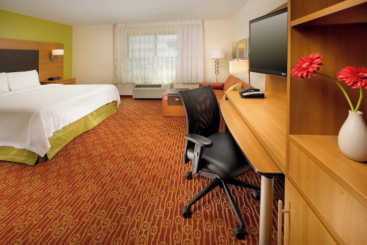 Room 5 of 28