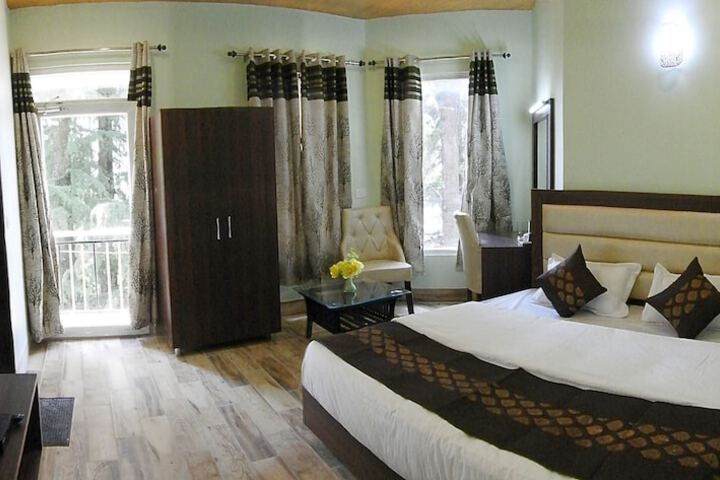 Room 3 of 9