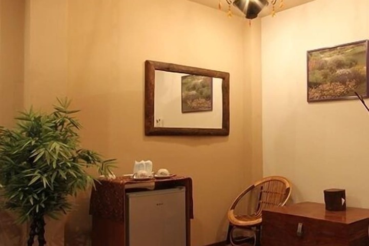 Room 14 of 20
