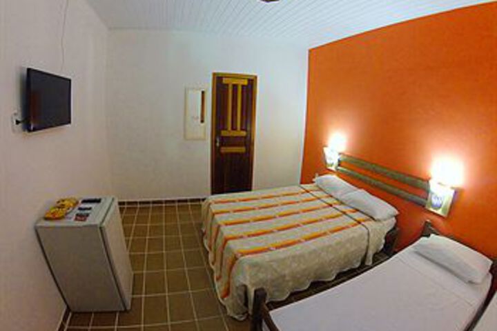 Room 17 of 36