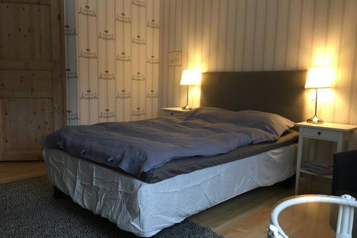 Room 5 of 40