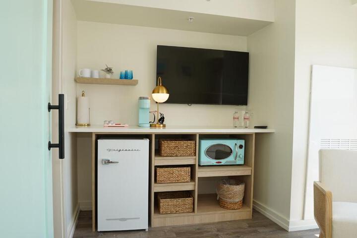 Ocean Tower Interior View Queen Suite (6 of 12)