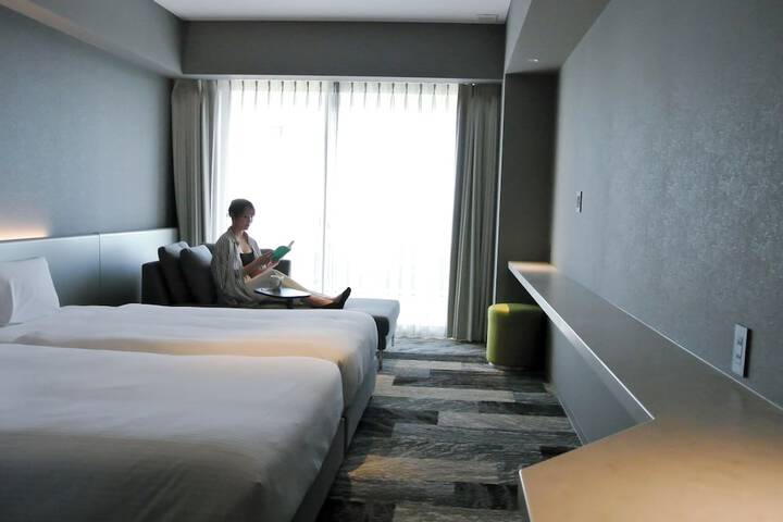 Room 17 of 84