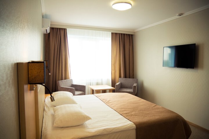 Room 11 of 87