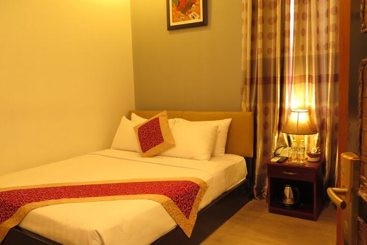 Room 5 of 39