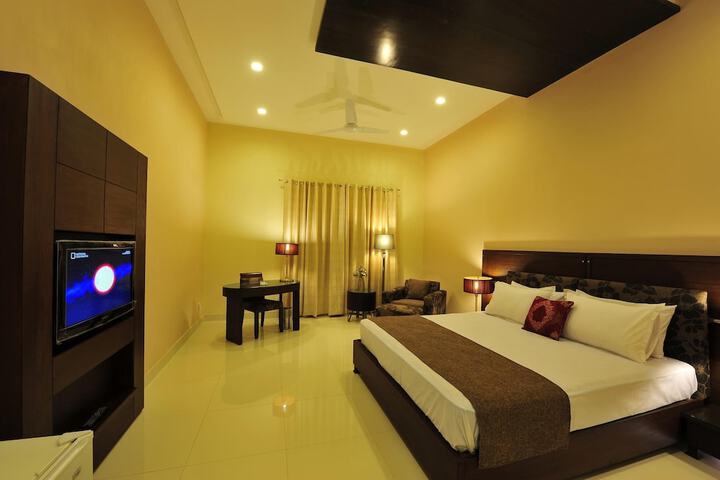 Room 3 of 17