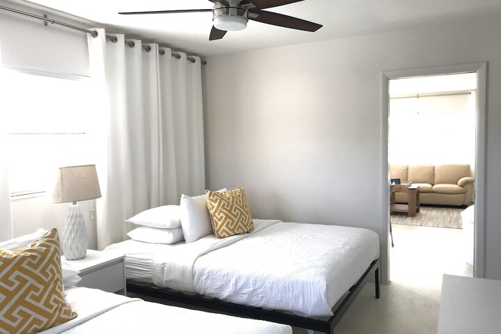Room 18 of 236