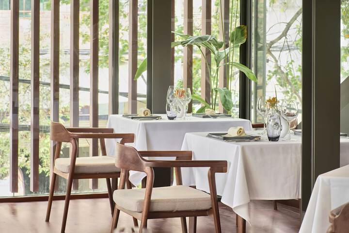 Dining 69 of 113