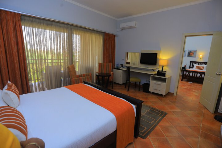 Room 14 of 98