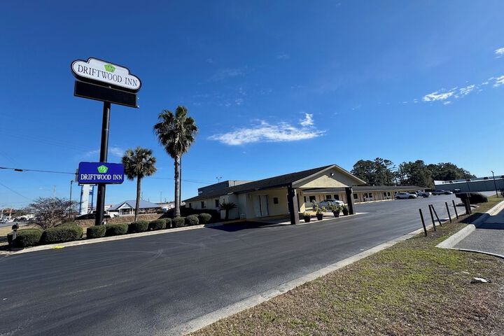 Driftwood Inn in Lake City, FL