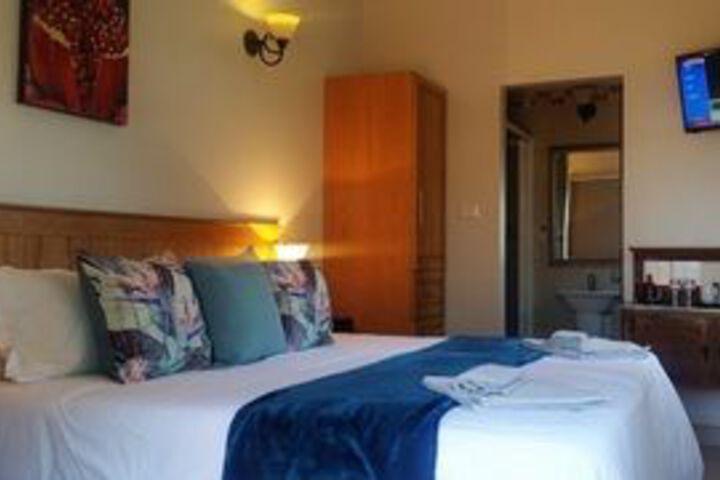 Room 16 of 77