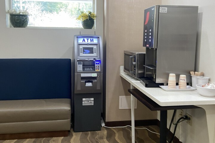 Hotel Interior 4 of 27