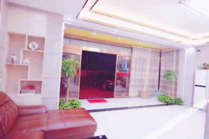 Hotel Interior 9 of 36