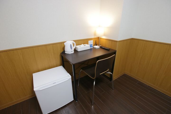 Room 6 of 20