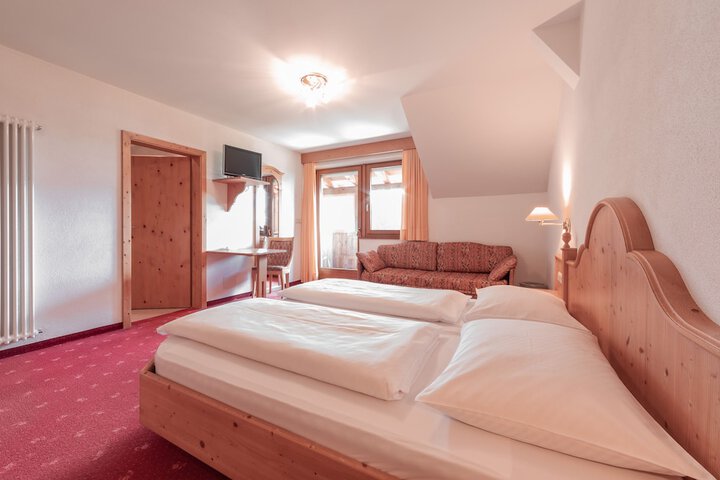Room 7 of 49
