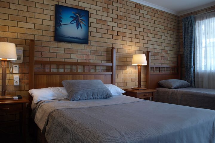 Room 3 of 24