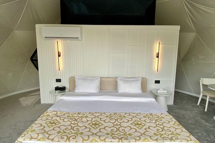 Room 20 of 111