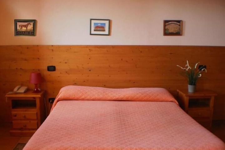 Room 3 of 36