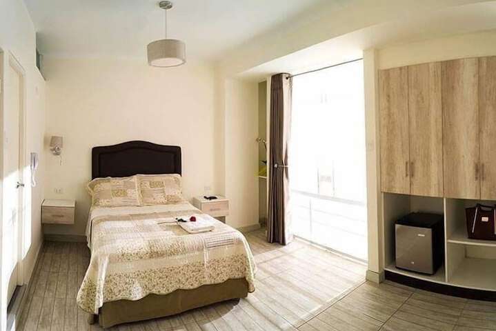 Room 5 of 20