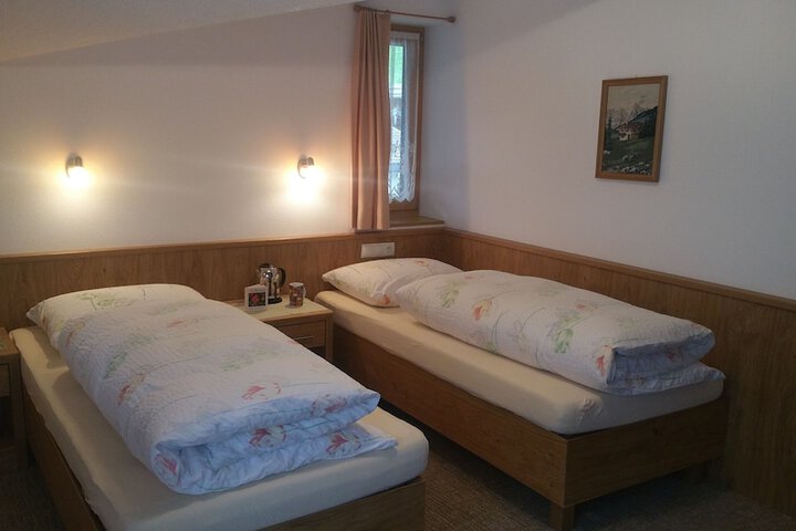 Room 18 of 43
