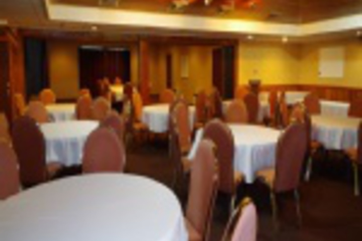 Ballroom/Hall 25 of 168