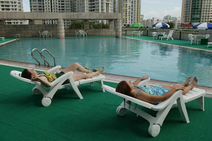 Pool 18 of 26