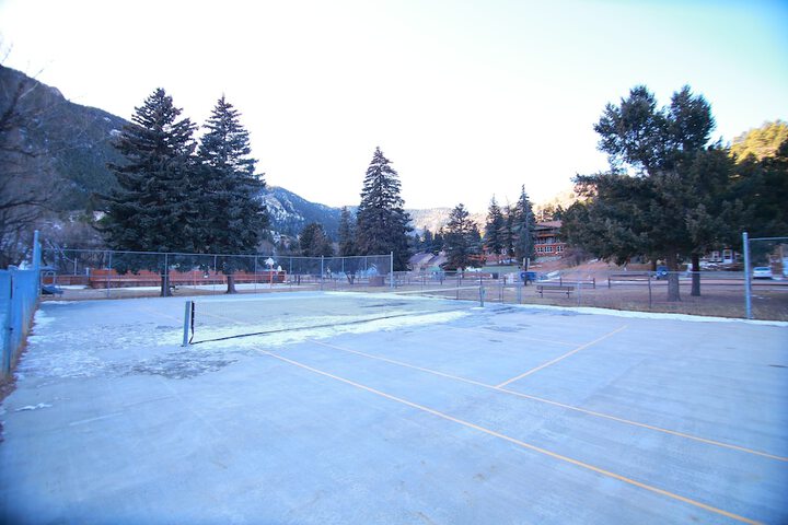 Tennis court