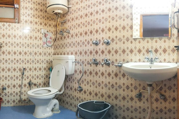Room 20 of 40